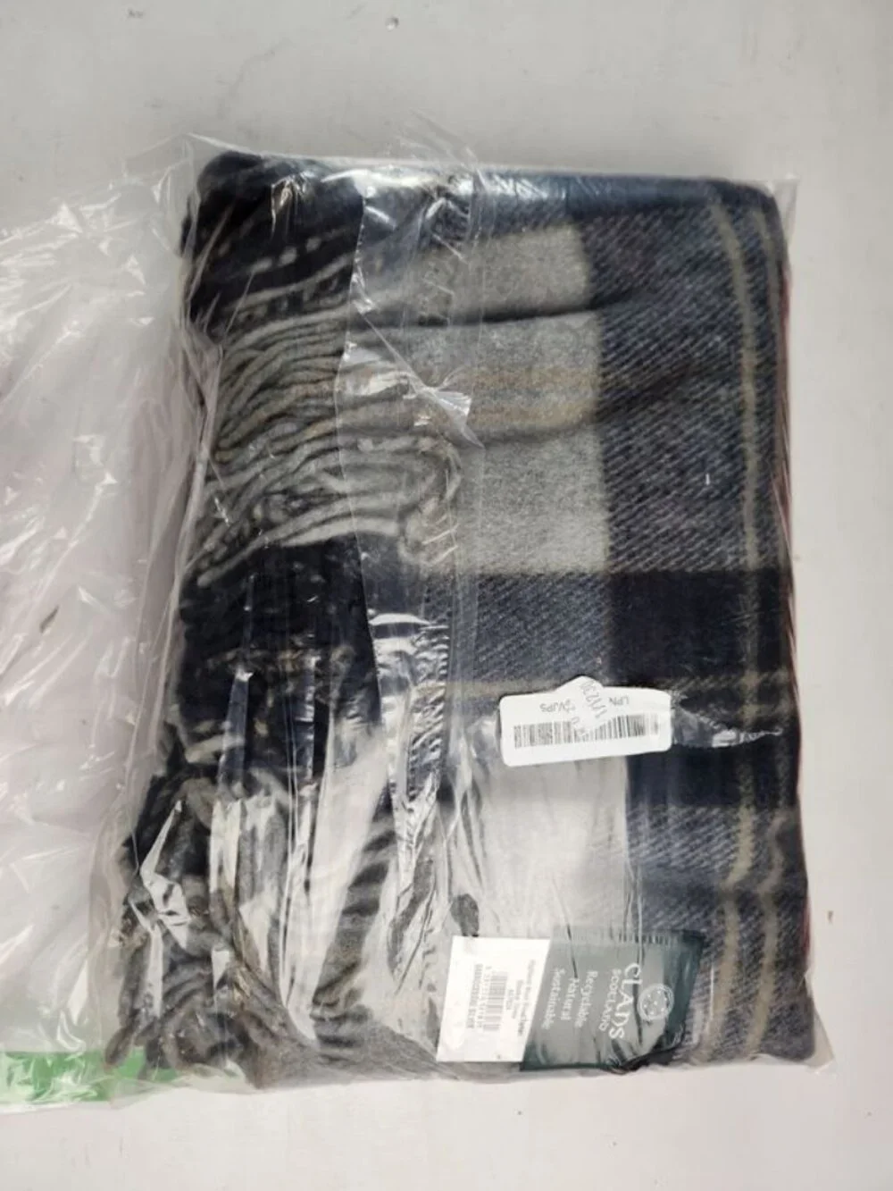Clans Scotland Bannockbane Silver Tartan Wool Blend Fringe Blanket  60